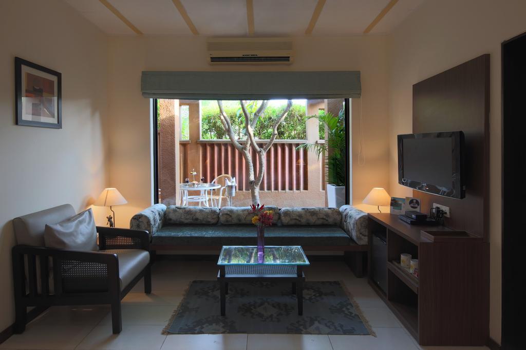 Lemon Tree Hotel, Tarudhan Valley, Manesar Gurgaon Dış mekan fotoğraf