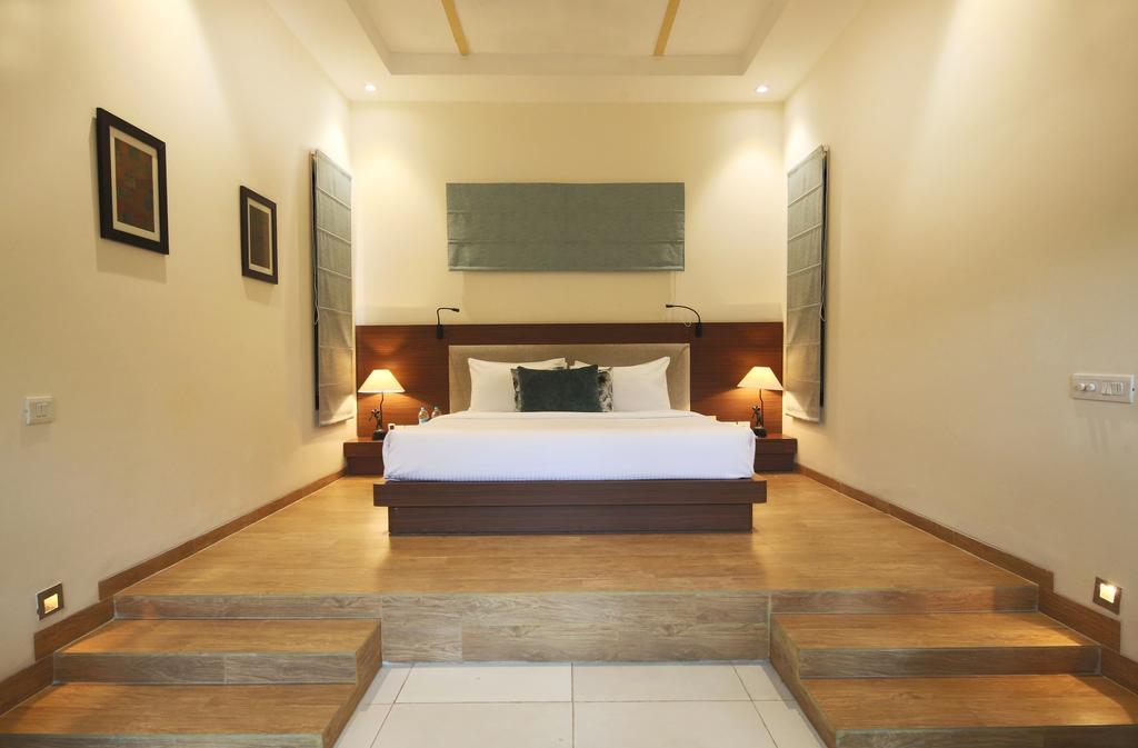 Lemon Tree Hotel, Tarudhan Valley, Manesar Gurgaon Dış mekan fotoğraf