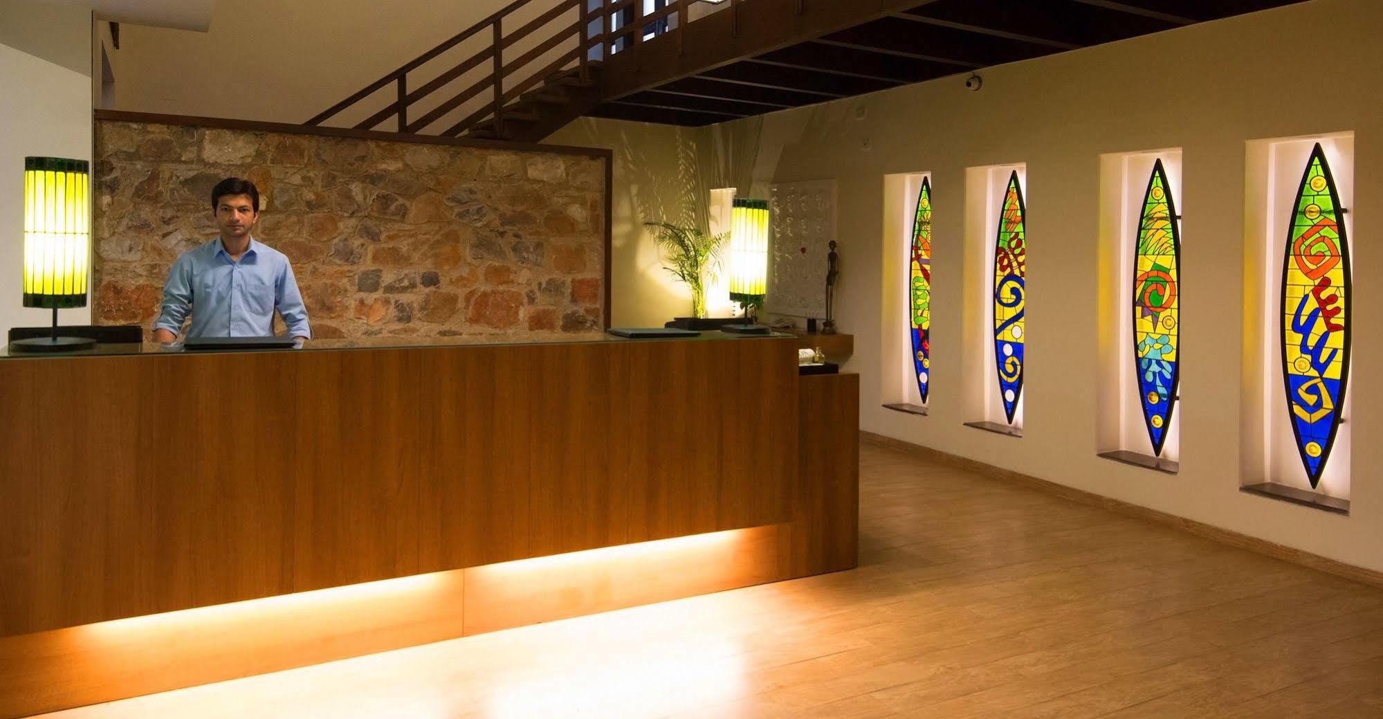 Lemon Tree Hotel, Tarudhan Valley, Manesar Gurgaon Dış mekan fotoğraf